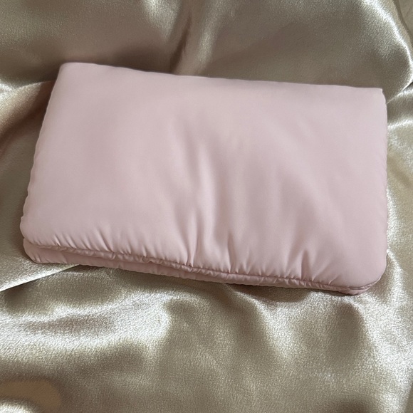 NEW Dior Soft Pink Pillow Clutch Makeup Pouch with Silver Logo and deluxe Jadore - Picture 4 of 8